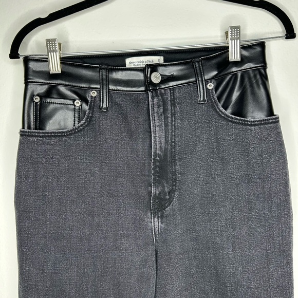 Abercrombie & Fitch Ultra High Rise Ankle Straight Jean-Black With Leather - Picture 5 of 10